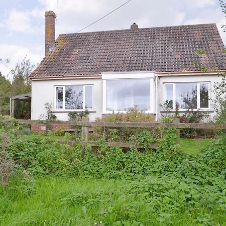 Walters Cottage Pilton Exteriör bild